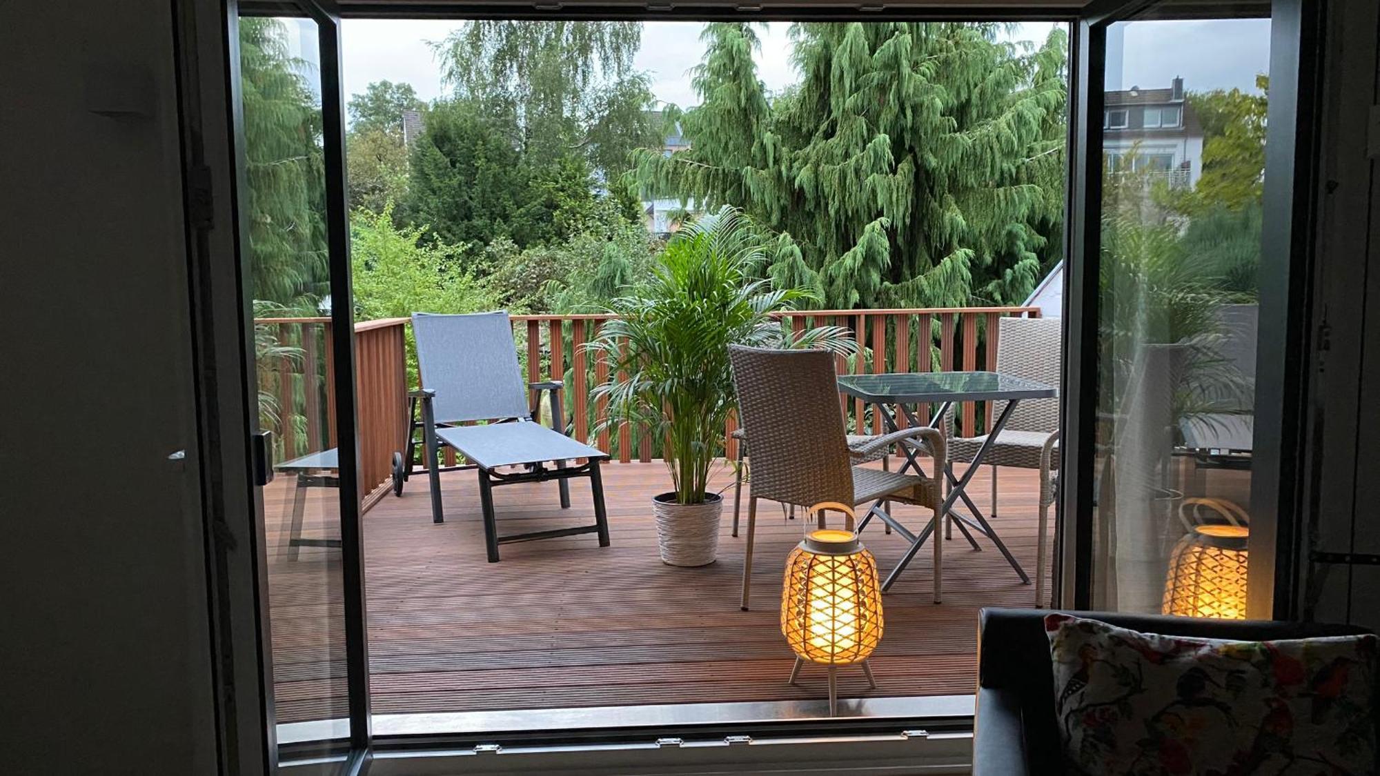 Terrassenwohnung Mit Gartenblick *